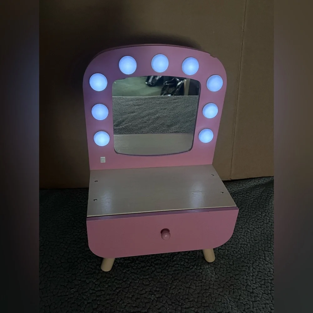 Table Top Makeup Stand For Little Girls With Working Lights And Accessories Pink